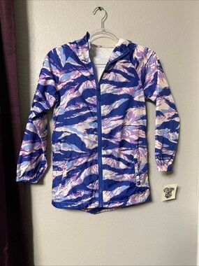 #822 Little Giants Girls Black Excellence Hooded Jacket Size Medium Girls